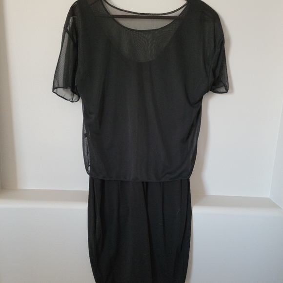 Fluxus body con dress with short-sleeved mesh top. Size S. Black. - Picture 2 of 2